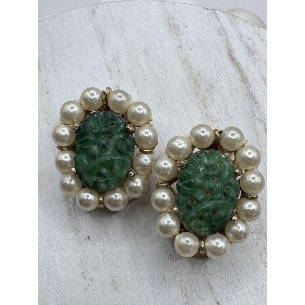 Marvella Vintage Faux Pearl & Carved Jade Glass Gold Tone Clip On Earrings